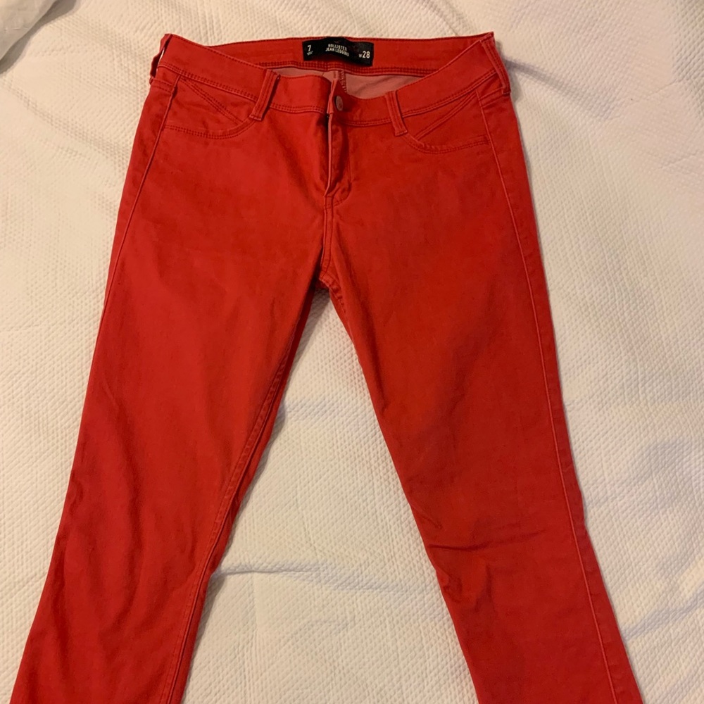 Red 👖 - Picture 4 of 4